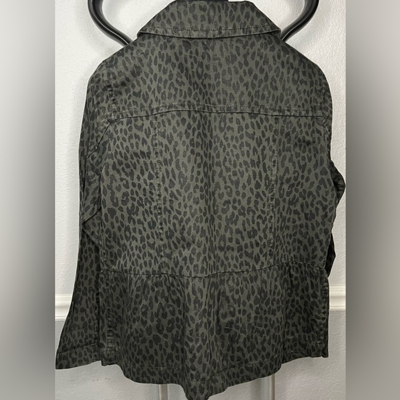 LOFT Olive Green Leopard Print Utility Jacket Women’s Size Medium Petite - Picture 3 of 3